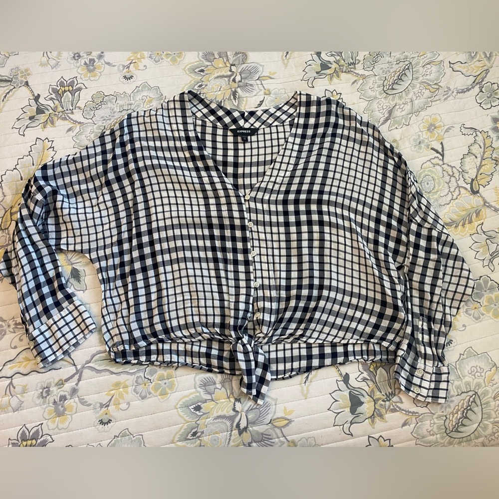 Size XS black and white plaid button down tie tie shirt